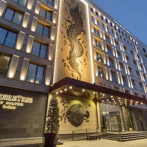 Doubletree By Hilton Отель